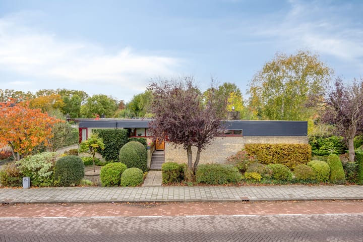 Zwanenkade 98 in Krimpen aan den IJssel foto