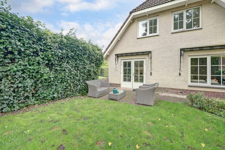 Zwanenwater 17 in Lelystad foto