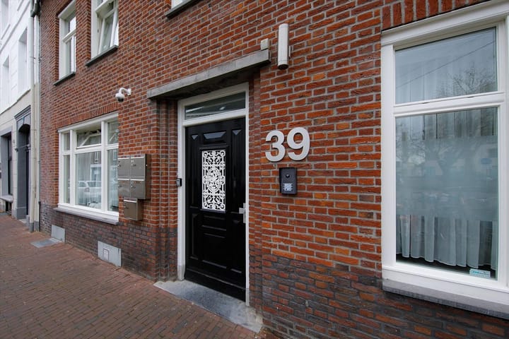 Zwartbroekstraat 39A in Roermond foto