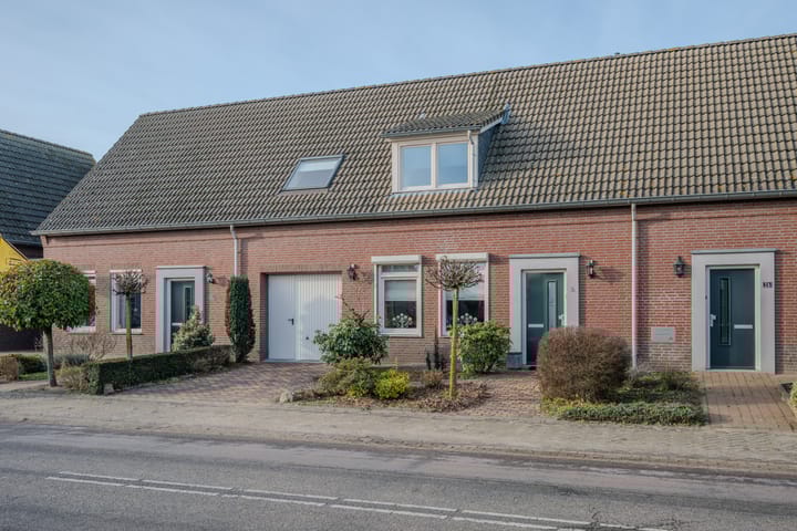 Zwarte Plakweg 2c in America