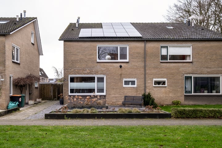 Zwavertsweg 261 in Hengelo foto