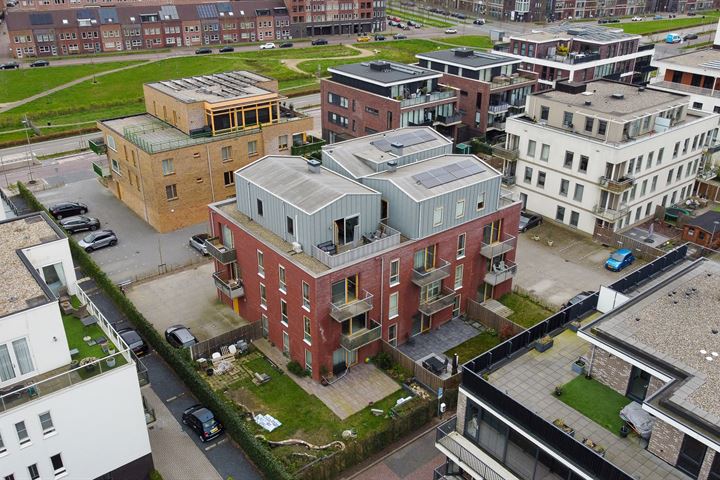 Zwedenhof 30 in Almere foto