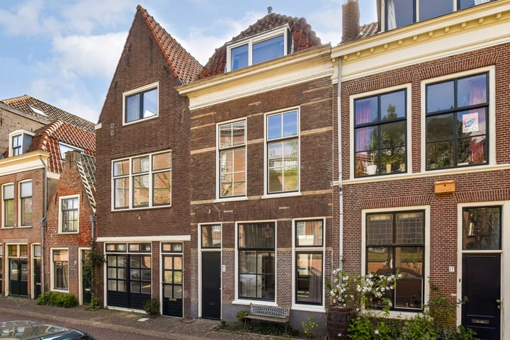 1e Binnenvestgracht 16 in Leiden