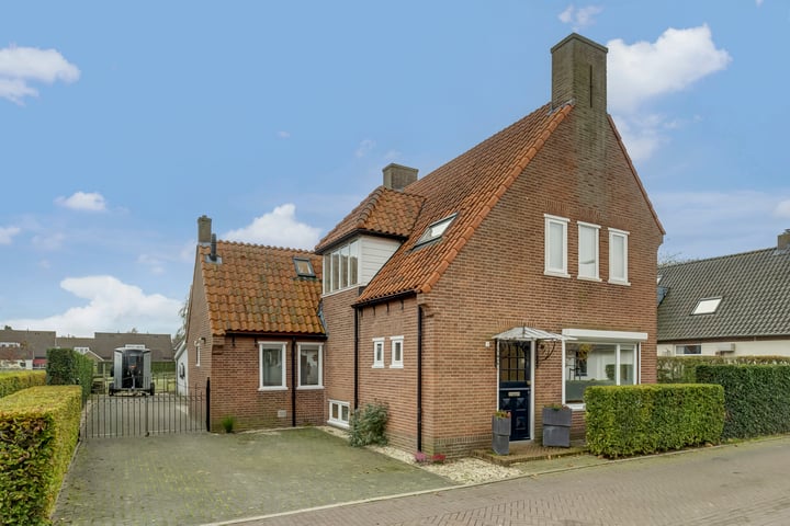 1e Molenbergstraat 7 in Elst foto