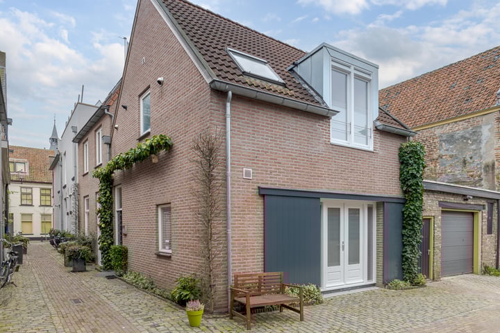 1e Steeg 3 in Hattem foto