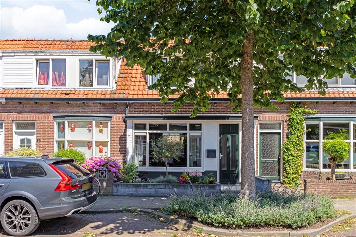 1e Weerdsweg 82 in Deventer foto
