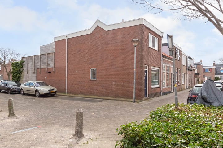 2e Emmadwarsstraat 3 in Den Helder foto