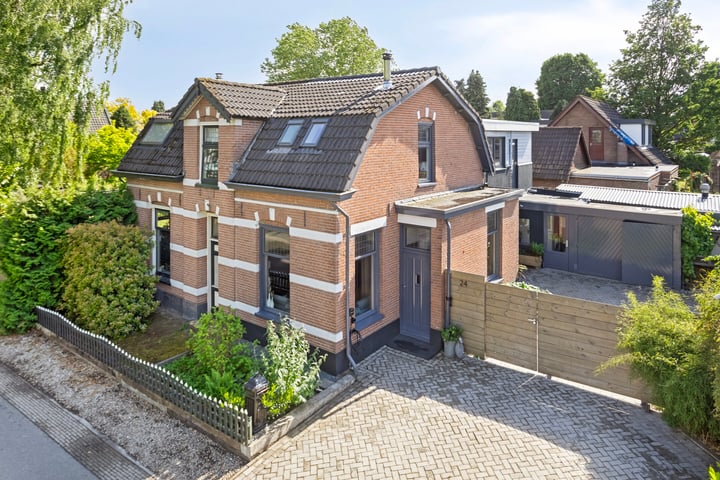 2e Wormenseweg 24 in Apeldoorn foto