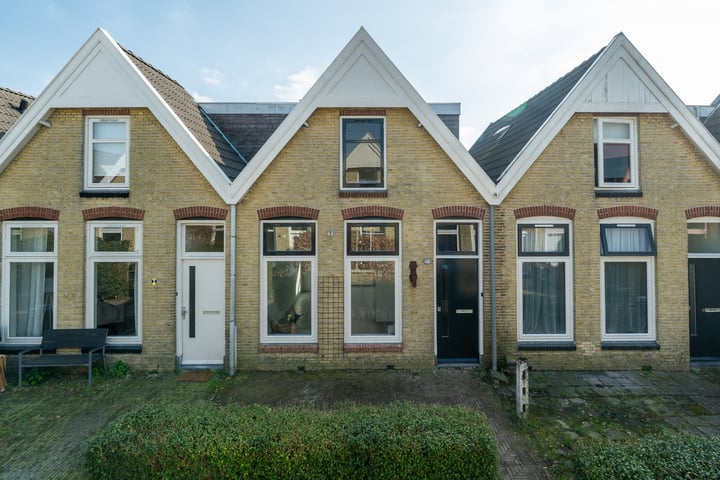3e Rembrandtdwarsstraat 16 in Leeuwarden