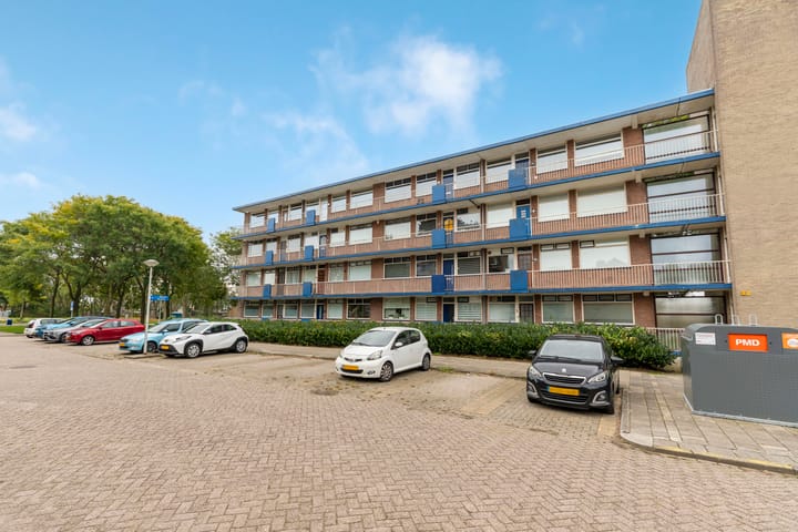 A. van Schendelstraat 8 in Papendrecht foto