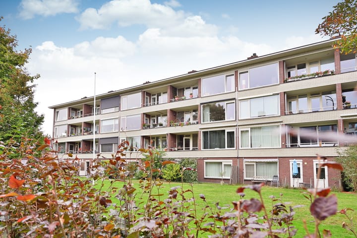 Aagje Dekenlaan 30 in Bussum foto