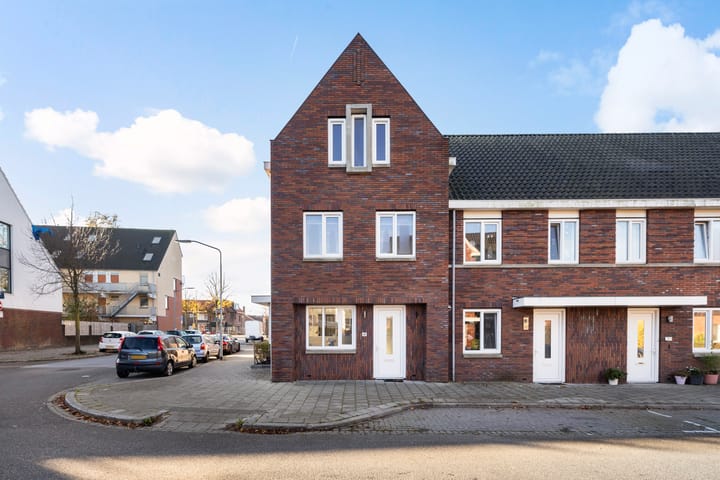 Aagje Dekenstraat 41 in Dordrecht foto