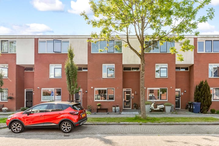 Aalbessenstraat 17 in Almere foto