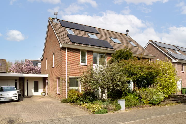 Aalhorst 17 in Alphen aan den Rijn foto