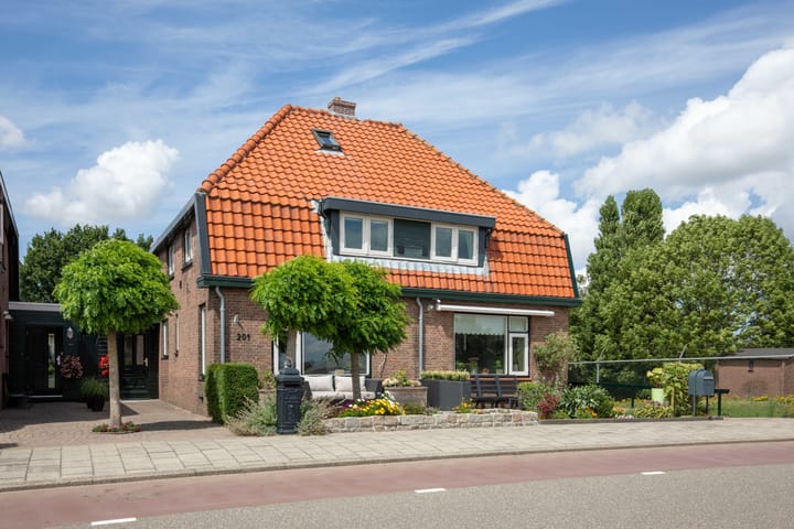 Foto van woning Aalsmeerderdijk 201, Aalsmeerderbrug
