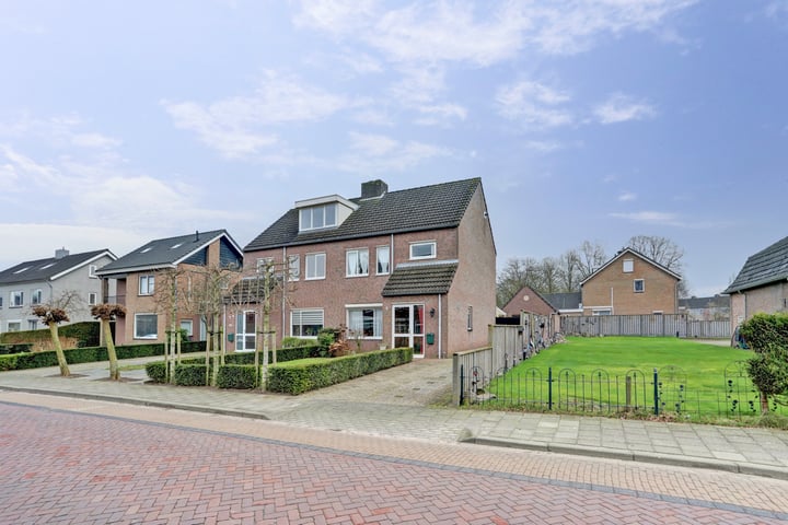 Aalstraat 39 in Gilze foto