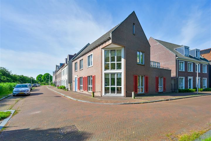 Aart van der Leeuwlaan 1 in De Meern foto