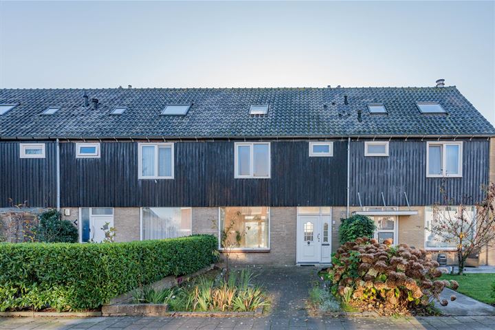 Aart van der Neerweg 18 in Ouderkerk aan de Amstel foto