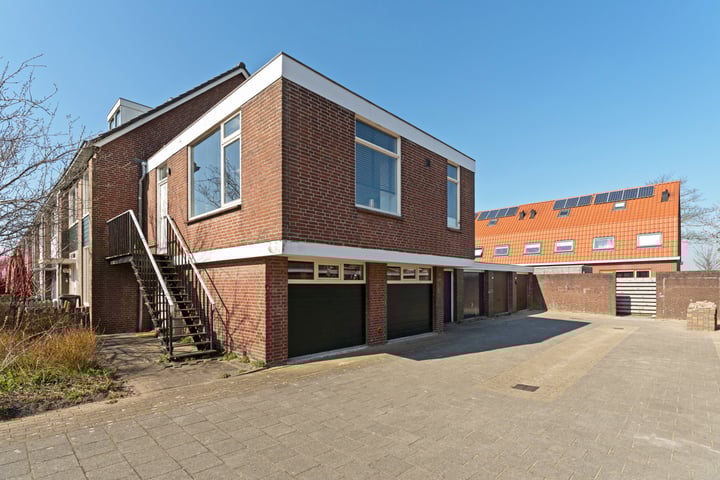 Aart van der Neerweg 63 in Ouderkerk aan de Amstel foto