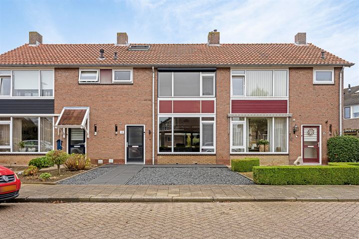 Aart van Osstraat 13 in Zuilichem foto