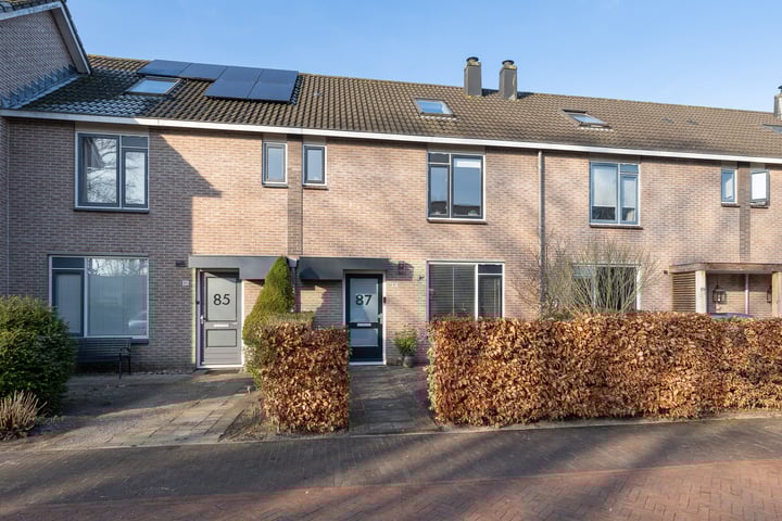 Aartseveen 87 in Eemnes foto