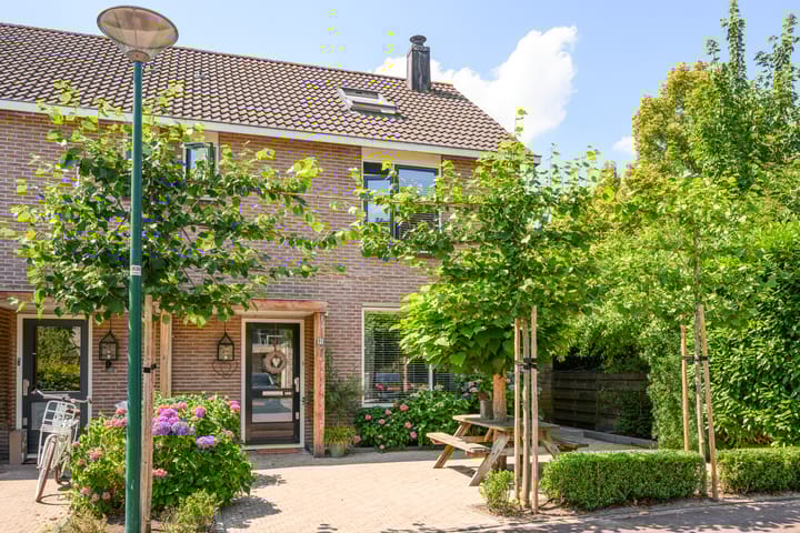 Aartseveen 91 in Eemnes
