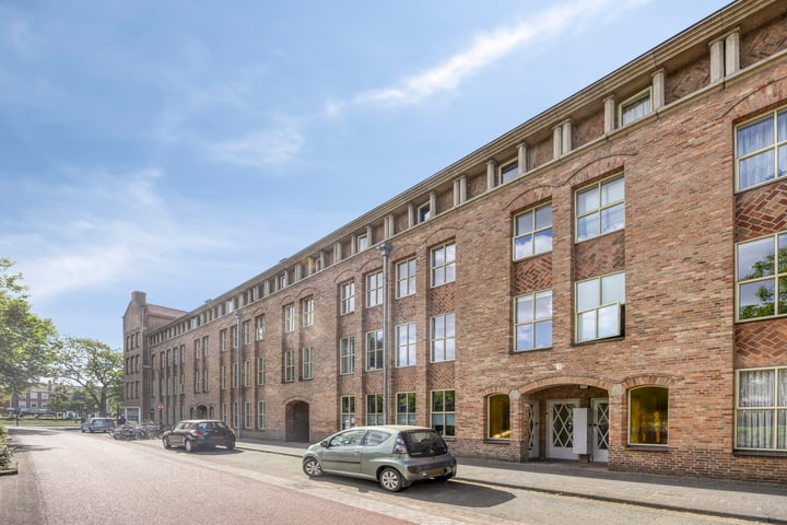 Aartshertogenlaan 183 in 's-Hertogenbosch foto