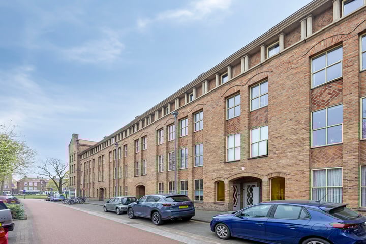 Aartshertogenlaan 185 in 's-Hertogenbosch foto