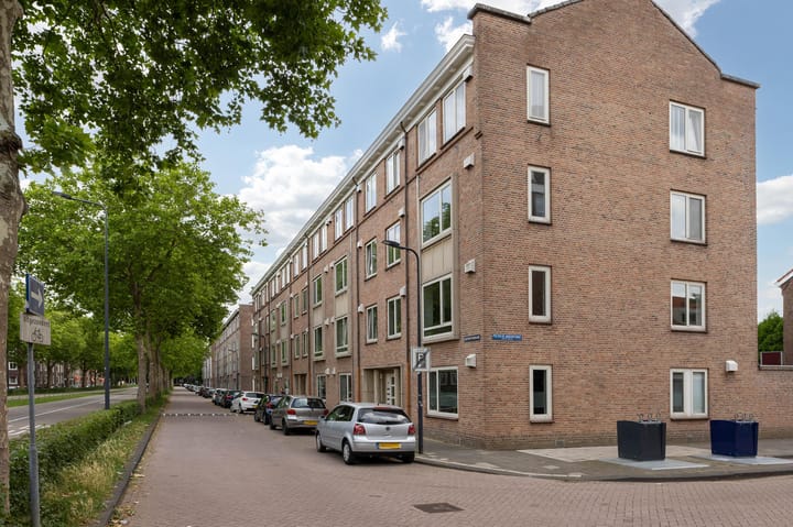 Aartshertogenlaan 241 in 's-Hertogenbosch foto