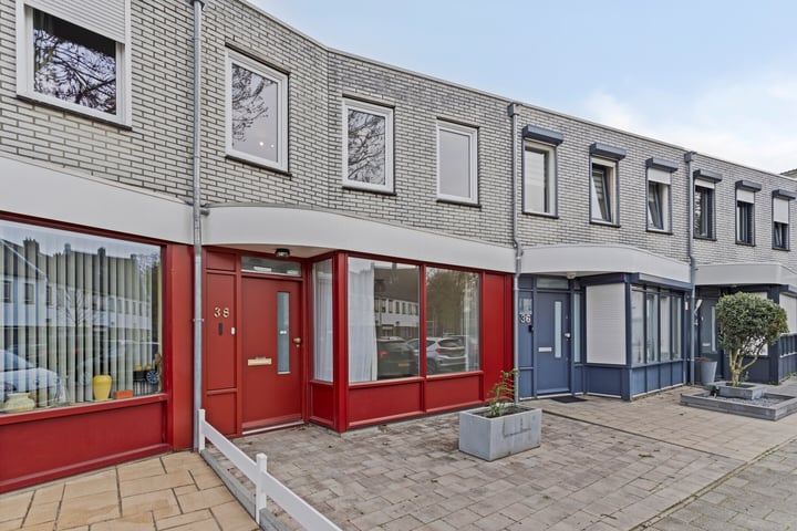 Aartshertogenstraat 38 in Maastricht foto