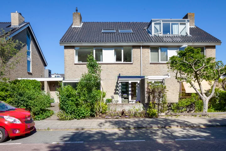 Abel Tasmanlaan 34 in Gouda foto