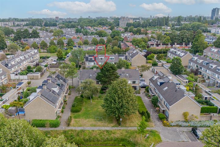 Abel Tasmanplantsoen 14 in Voorschoten foto