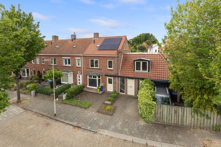 Abel Tasmanstraat 2a in Roosendaal foto