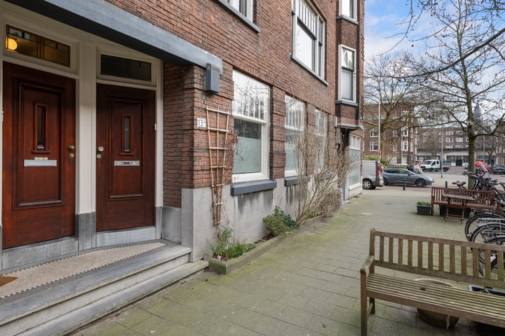 Abraham Kuyperlaan 13A in Rotterdam foto