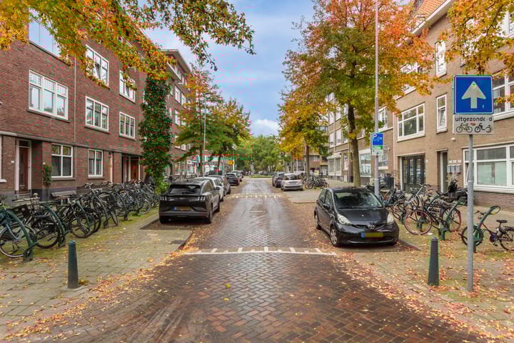 Abraham Kuyperlaan 49B in Rotterdam foto