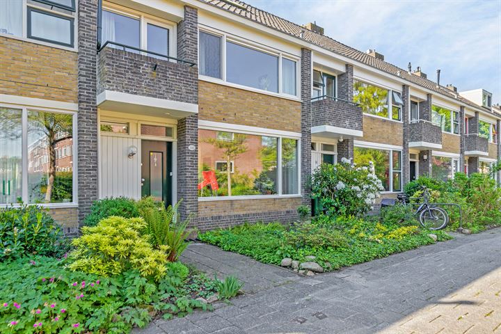 Abraham Kuyperlaan 58 in Groningen foto