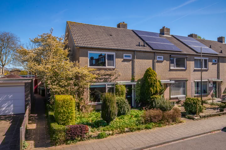 Abraham Kuyperstraat 26 in Zevenaar foto
