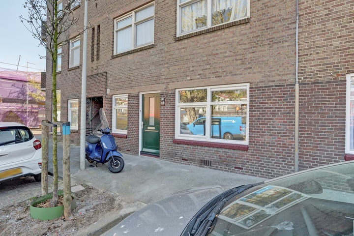 Abraham van Beyerenstraat 16 in 's-Gravenhage foto