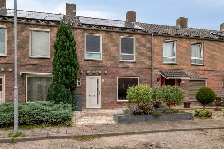 Abtstraat 3 in Veldhoven foto