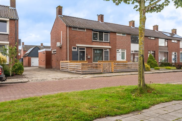 Acaciastraat 16 in Oude Pekela