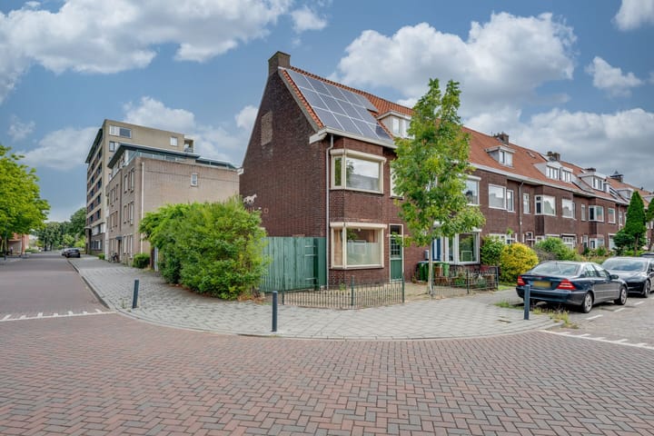 Acaciastraat 80 in Breda