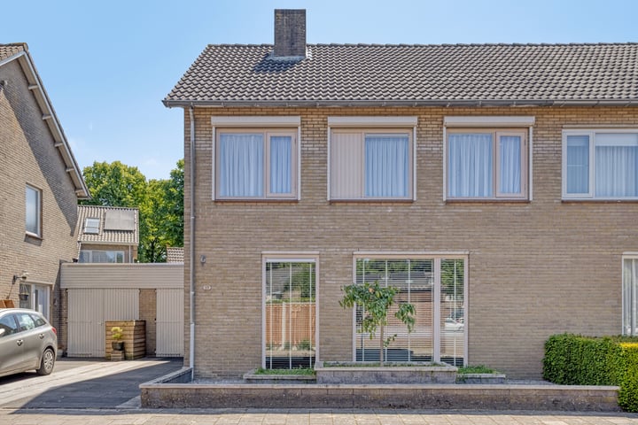 Achillesstraat 17 in Rosmalen foto