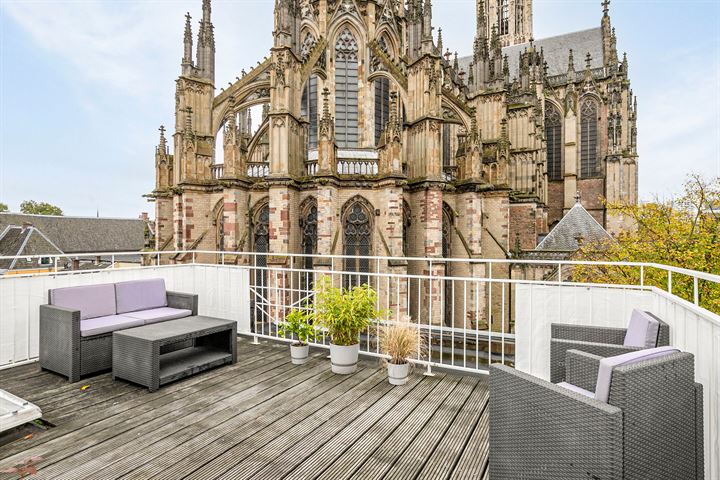 Achter de Dom 8B in Utrecht foto