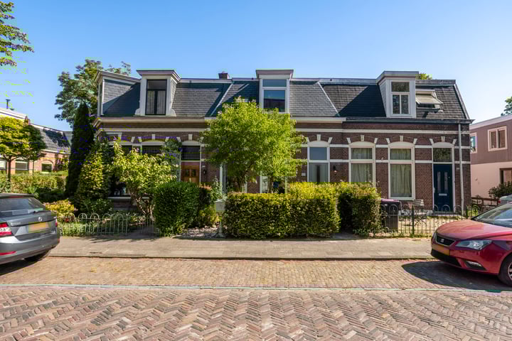 Achter de Hoven 121 in Leeuwarden foto