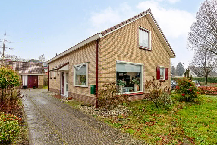 Achter de Hoven 16 in Zelhem foto