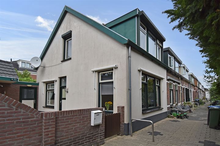 Achter Nieuwstraat 21 in Bodegraven foto