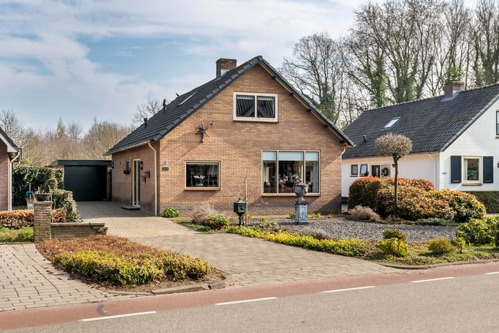 Achterbergsestraatweg 170 in Rhenen foto