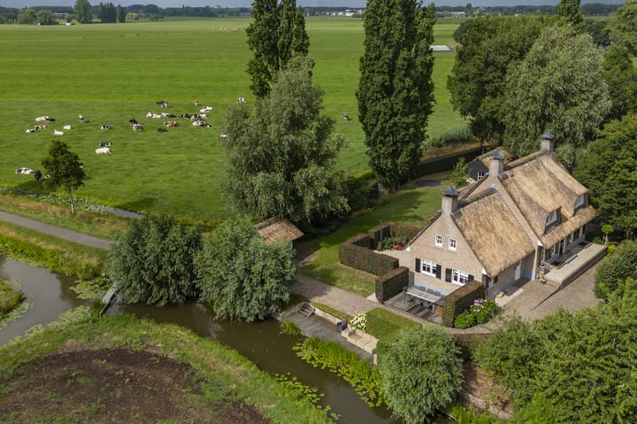 Achterdijk 1 in Arkel foto