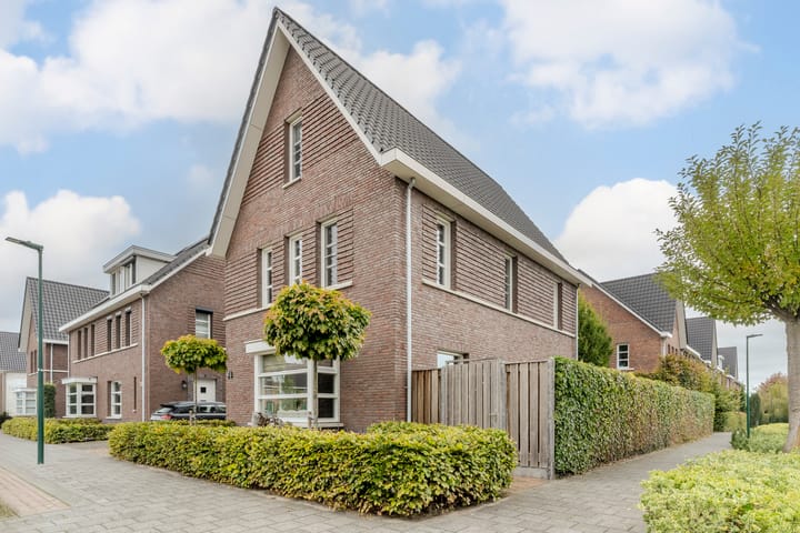 Achterhuizensticht 74 in Dongen foto