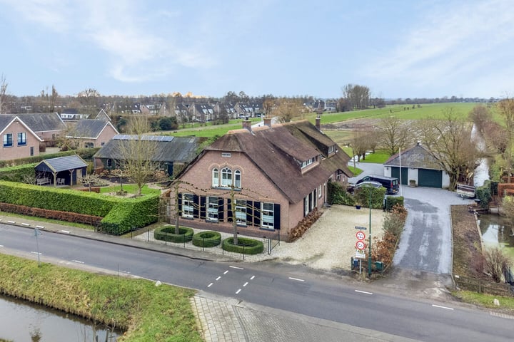 Achtersloot 35 in IJsselstein foto